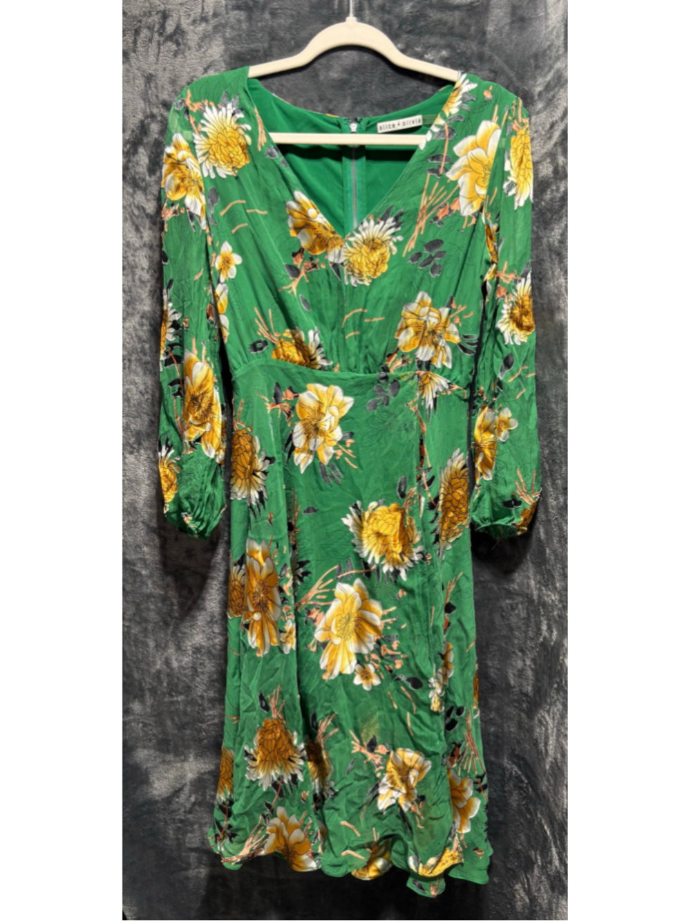 Alice + Olivia RARE Coco Floral Silk Blend Green & Gold Chiffon Dress Size 6 EUC - Picture 2 of 12